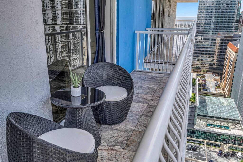 Iconic High Floor 3 Bedrooms In The Heart Of マイアミ エクステリア 写真