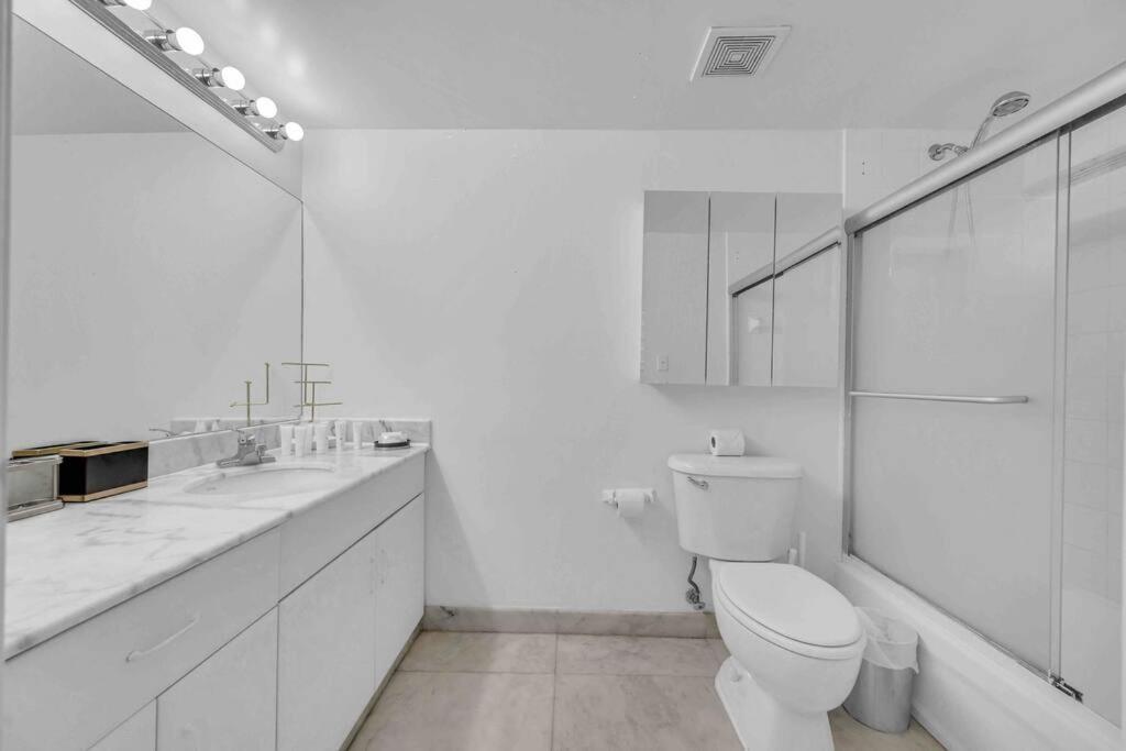 Iconic High Floor 3 Bedrooms In The Heart Of マイアミ エクステリア 写真